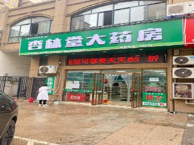 合川铝塑板门头招牌的特点。